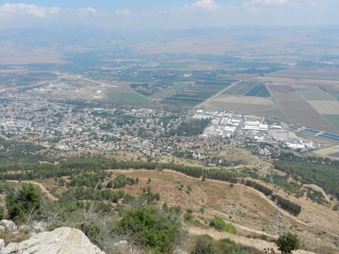 מסתורי התצפיות והמעיינ...